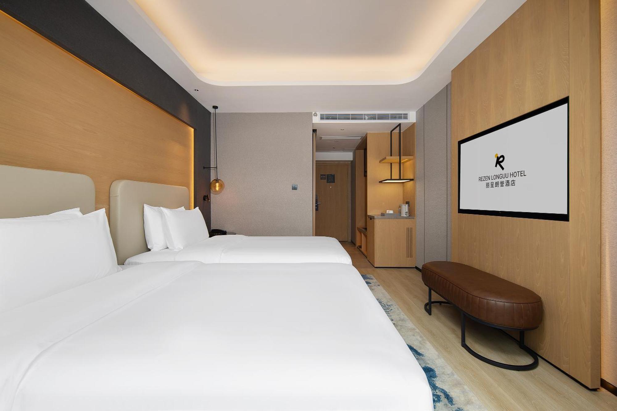 Langham Honor International Hotel Canton Fair Complex Branch - Free Shuttle To Canton Fair Complex During Canton Fair Period & Free Mini Bar المظهر الخارجي الصورة