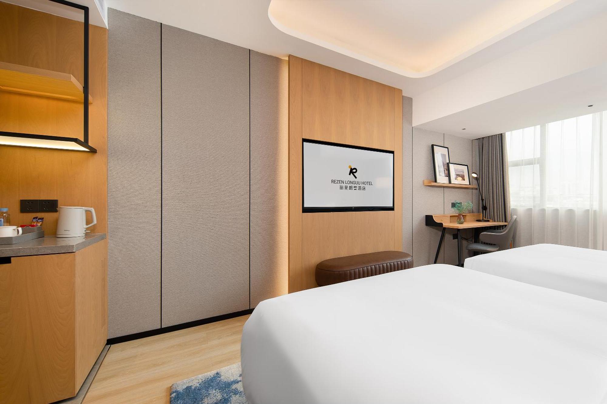 Langham Honor International Hotel Canton Fair Complex Branch - Free Shuttle To Canton Fair Complex During Canton Fair Period & Free Mini Bar المظهر الخارجي الصورة