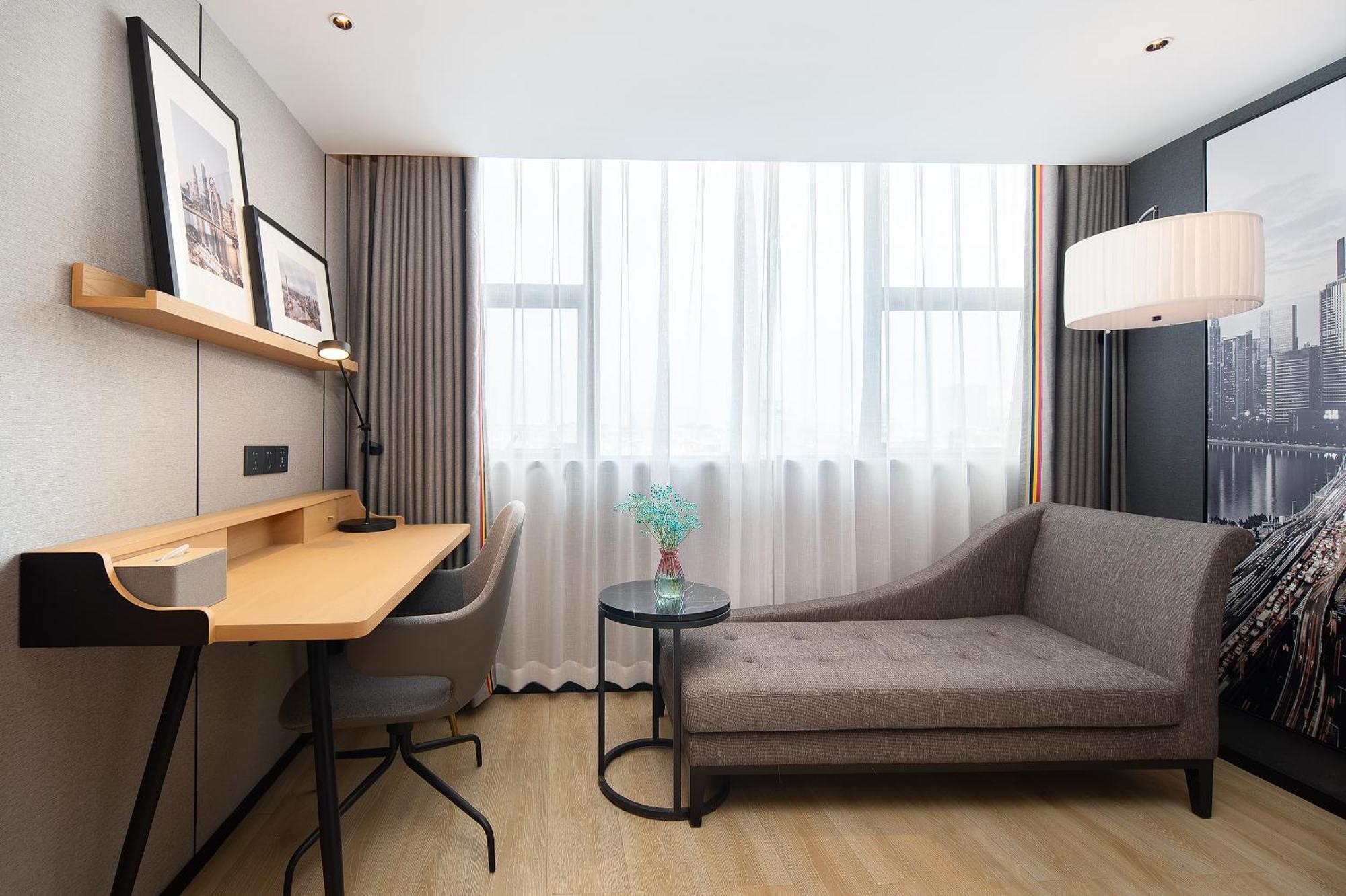 Langham Honor International Hotel Canton Fair Complex Branch - Free Shuttle To Canton Fair Complex During Canton Fair Period & Free Mini Bar المظهر الخارجي الصورة
